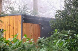 Brand in tijdelijke woning in Huizen