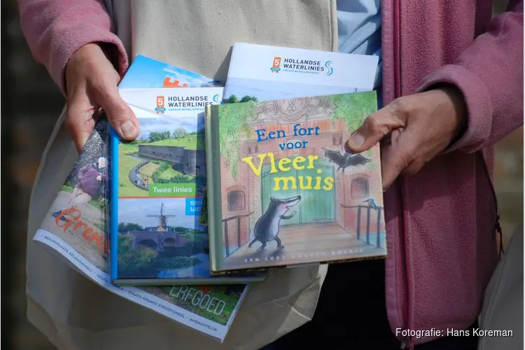 Honderden vrijwilligers te gast in Naarden- Vesting bij start jubileumjaar Hollandse Waterlinies