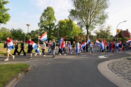 Vlaggendemonstratie vanwege AZC in Loosdrecht