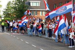 Vlaggendemonstratie vanwege AZC in Loosdrecht