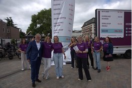 Gigantische kassabon op markt Hilversum opent campagne ‘Andere kijk op gezondheid’