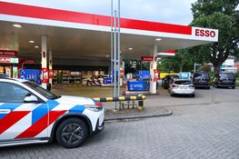 Politie zoekt daders na overval op tankstation in Hilversum