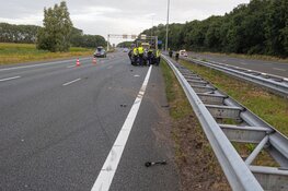 Ongeluk tussen twee auto’s op de A1 bij Naarden door spookrijder