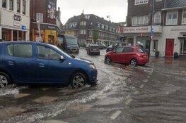 Gooise straten blank na flinke wolkbreuken