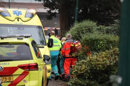 Persoon zwaargewond na incident bij woning Hollandsche Rading