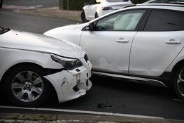 Flinke schade bij ongeval Hilversum
