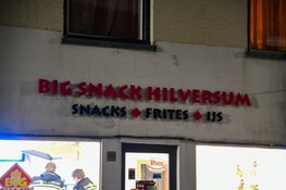 Politie zoekt twee mannen na gewapende overval op snackbar Hilversum