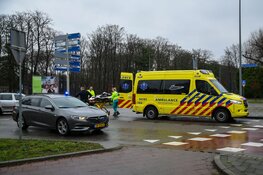 Vrouw gewond na aanrijding in Hilversum