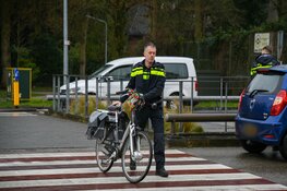 Vrouw gewond na aanrijding in Hilversum
