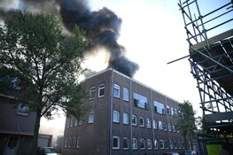 Grote brand in voormalige sigarenfabriek Hilversum