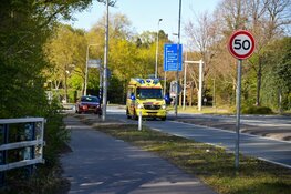 Persoon raakt bekneld bij botsing in Hilversum