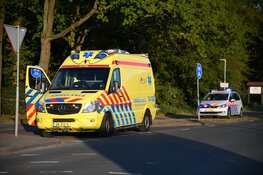 Scooterrijder rijdt door na aanrijding Hilversum