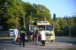 Scooterrijder rijdt door na aanrijding Hilversum