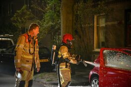 Auto door brand verwoest in Hilversum
