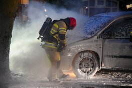 Auto gaat in vlammen op in Hilversum