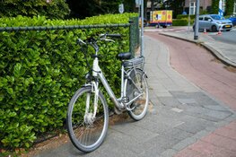 Verkeer tot Loosdrecht vast na aanrijding met fietsster