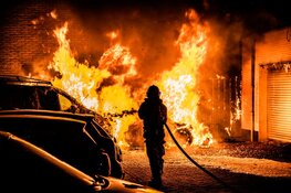 Paniek in Hilversumse woonwijk bij vlammenzee