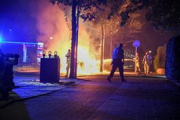 Auto door brand verwoest in Hilversum