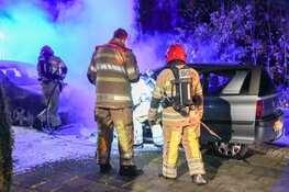 Twee auto's door brand verwoest in Hilversum