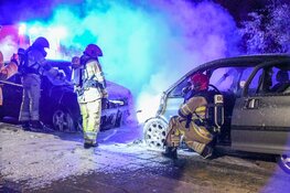 Twee auto's door brand verwoest in Hilversum