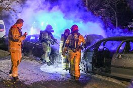 Twee auto's door brand verwoest in Hilversum