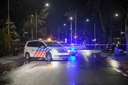 Auto door brand verwoest in Hilversum