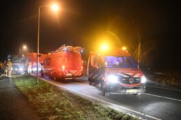 Auto op de kop in de sloot bij eenzijdig ongeval