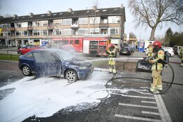 Auto in brand op de Stephensonlaan in Hilversum