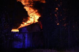 Grote brand in Hilversum: tientallen mensen geëvacueerd