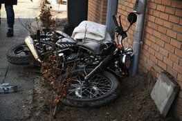 Brommerrijder gewond na ongeval met auto in Hilversum