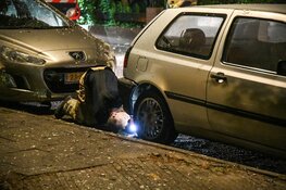 Ontploffing bij geparkeerde auto in Hilversum