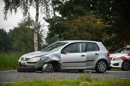 Weg afgesloten in Kortenhoef na botsing